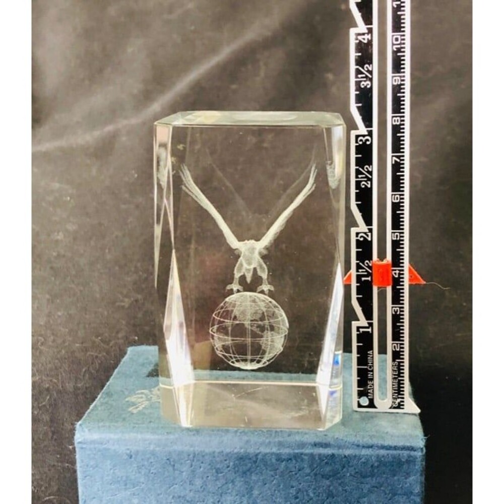 3-D Laser Etched Crystal Paperweight American Eagle On Top Of The World